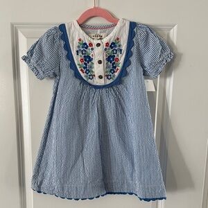 Boden Seersucker Dress with Floral Embroidery - sz 3-4